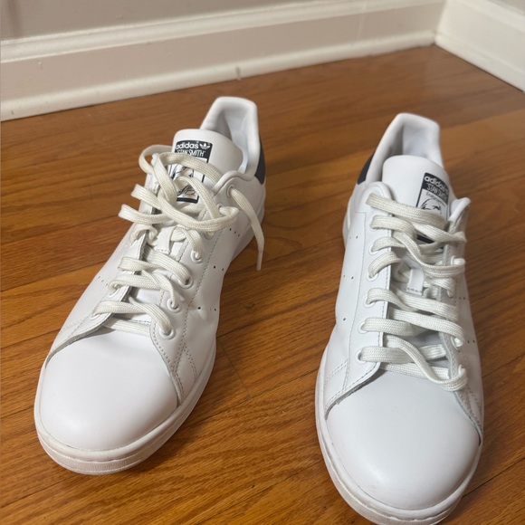 Adidas Stan Smith – White/Navy – Men’s 11.5 Sneakers - Picture 3 of 9